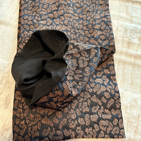 Ann Taylor Black and Brown Patterned Pants - Picture 5 of 7
